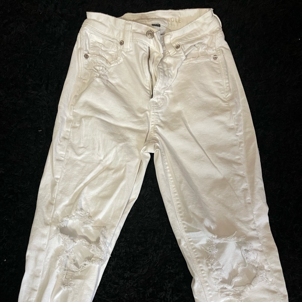 American Eagle white ripped jeans